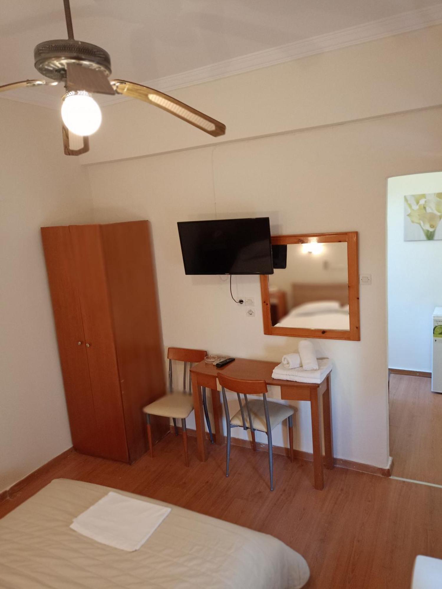 Efstratios Hotel Loutra Edipsou (Evia) Quarto foto